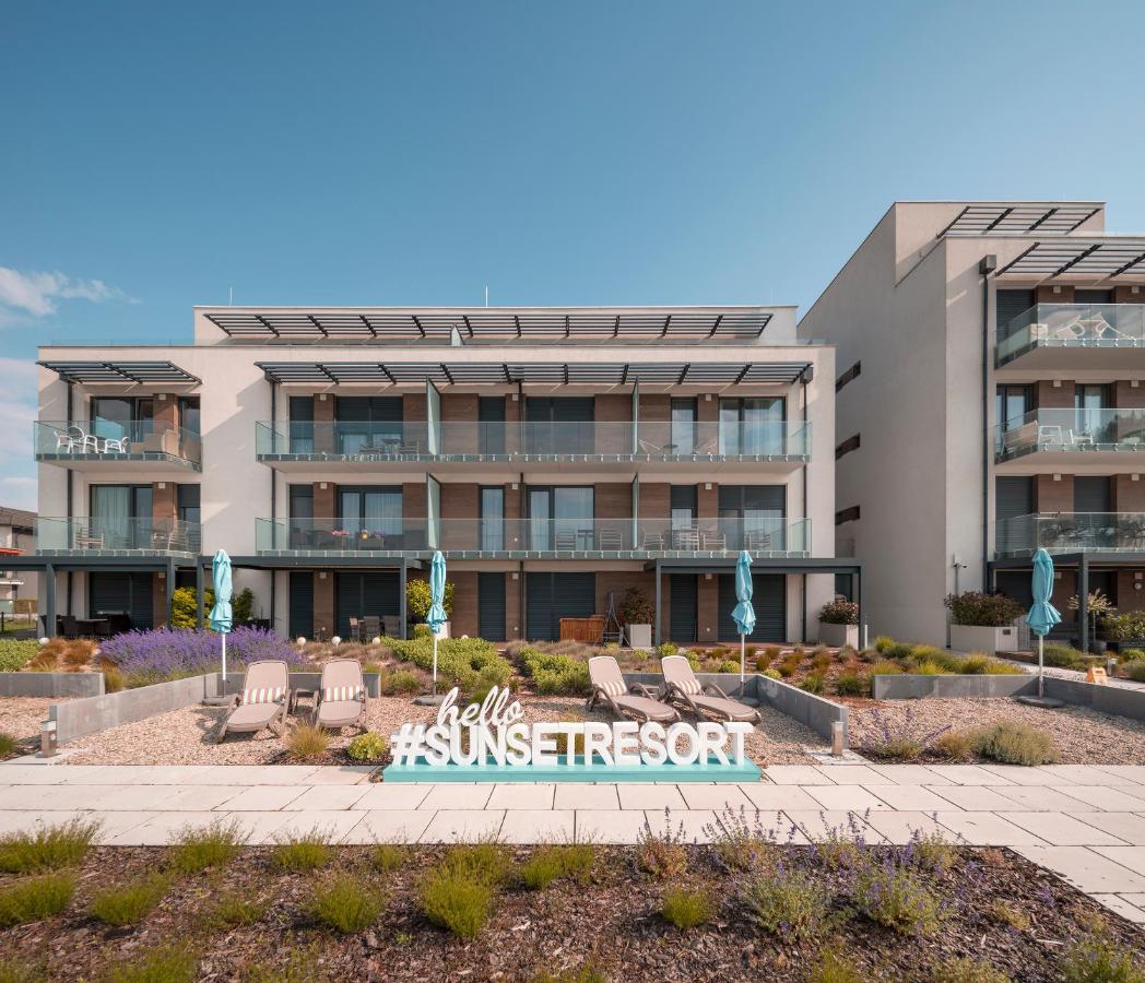 Sunset Resort - Lakeside Boutique Apartments Fonyod Exterior photo